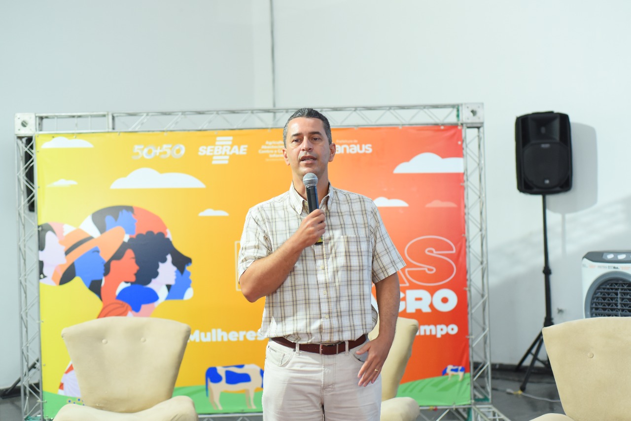 Presidente do CDE Sebrae, Muni Lourenço, discursa na abertura do evento